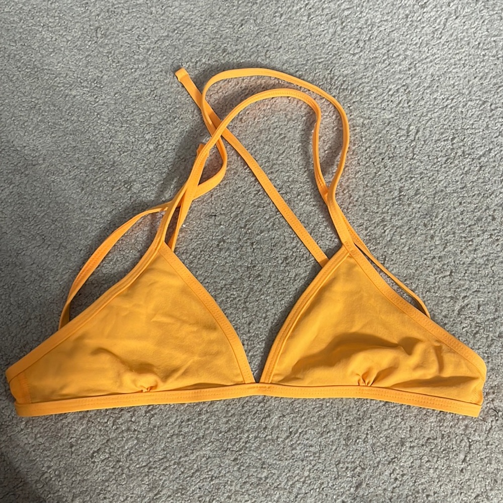 Jolyn triangle top